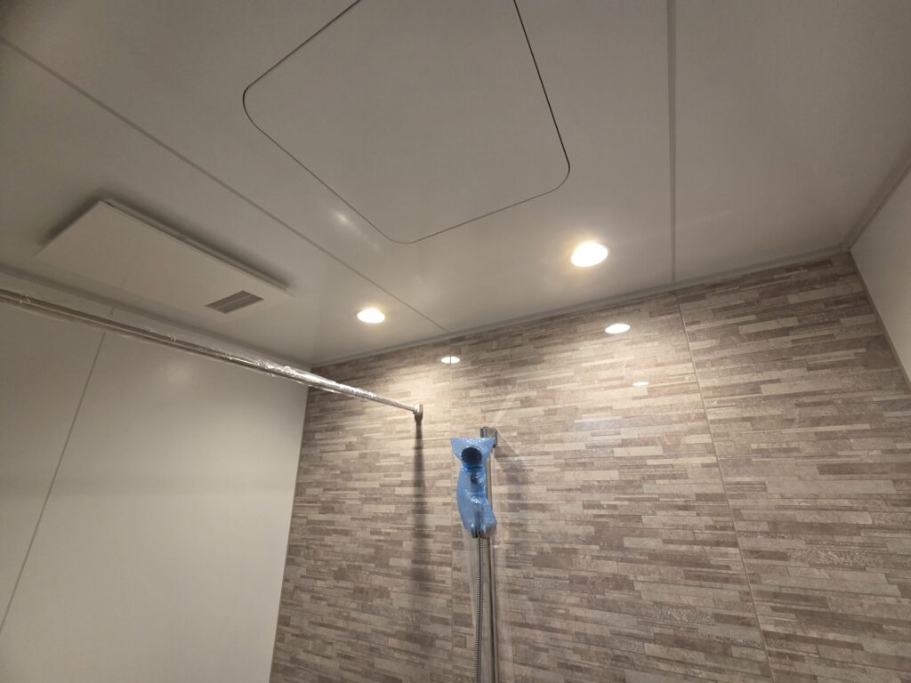 暖房乾燥付きのユニットバス