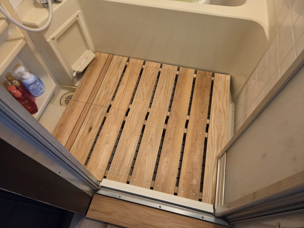 お風呂のスノコ施工後